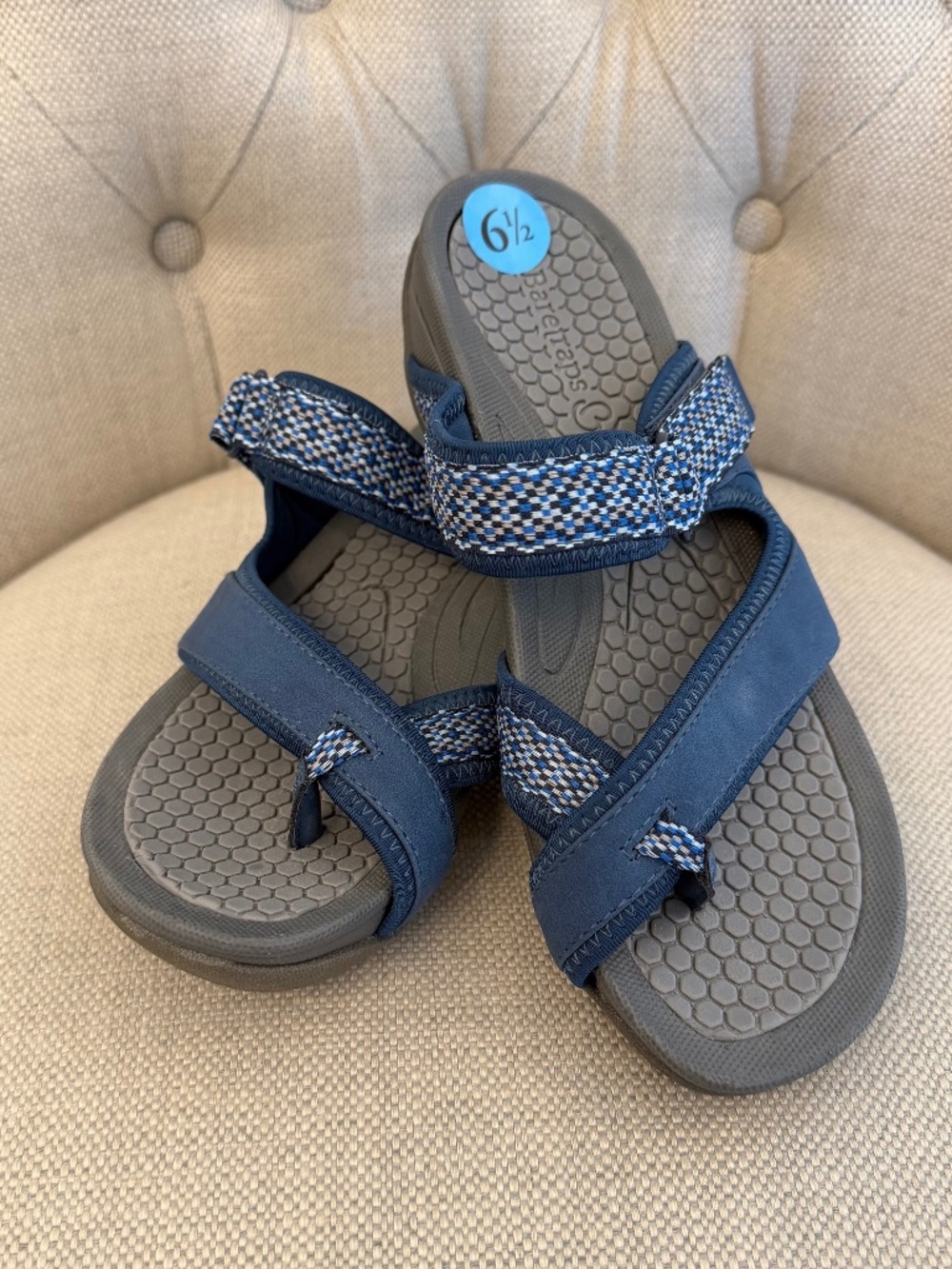 BEAR TRAPS Women’s Size 6.5 Denni Sandal in Navy Multi NEW